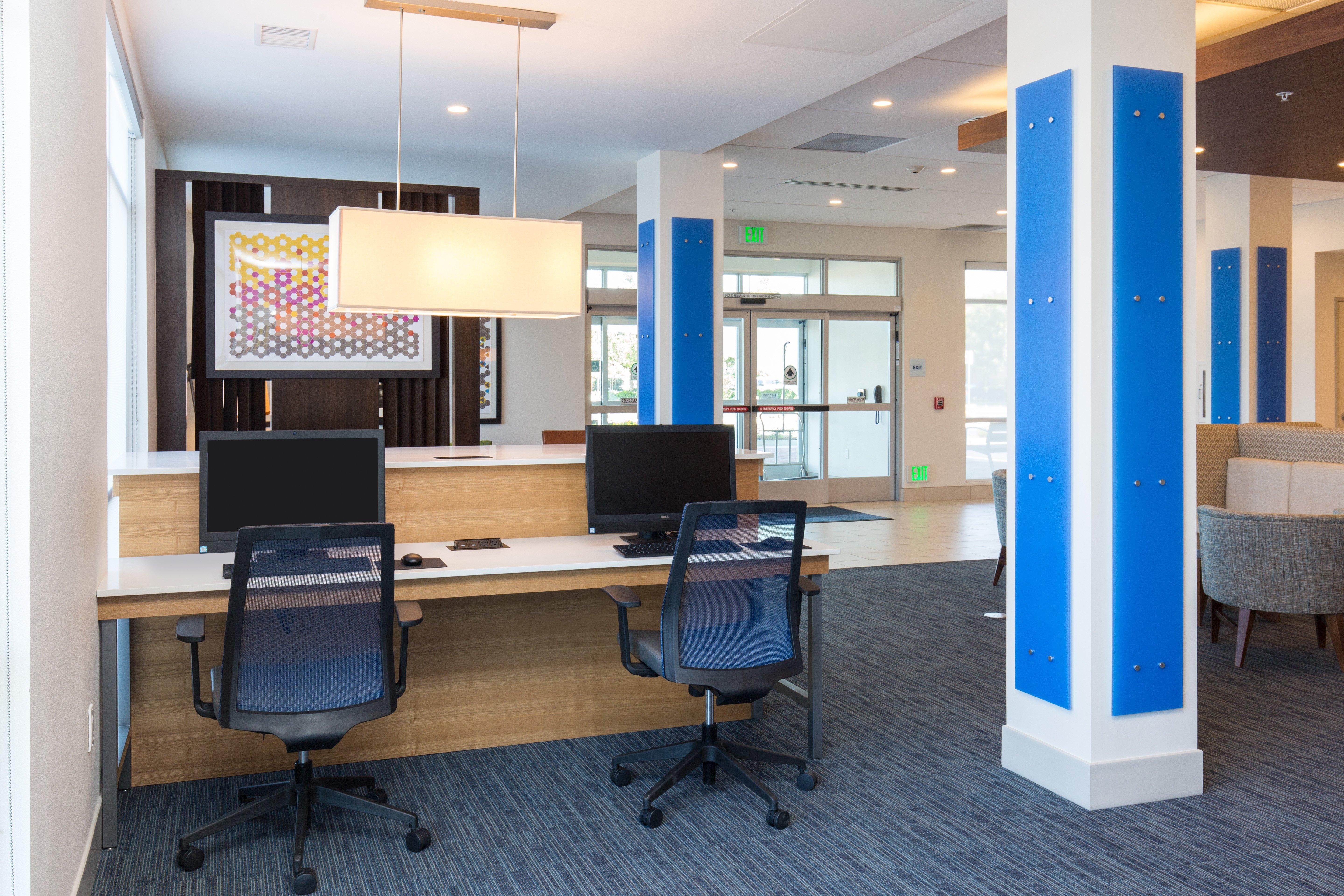 Holiday Inn Express Visalia-Sequoia Gateway Area By Ihg Zewnętrze zdjęcie