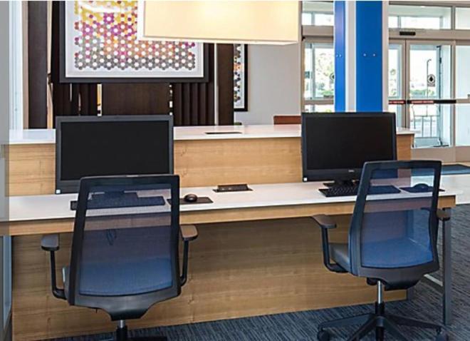 Holiday Inn Express Visalia-Sequoia Gateway Area By Ihg Zewnętrze zdjęcie