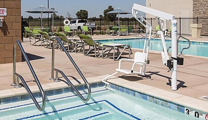 Holiday Inn Express Visalia-Sequoia Gateway Area By Ihg Zewnętrze zdjęcie
